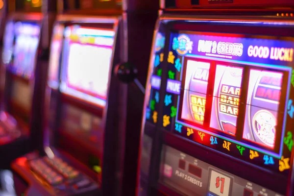 kerangwin rtp live-dealer tables with professional croupiers
